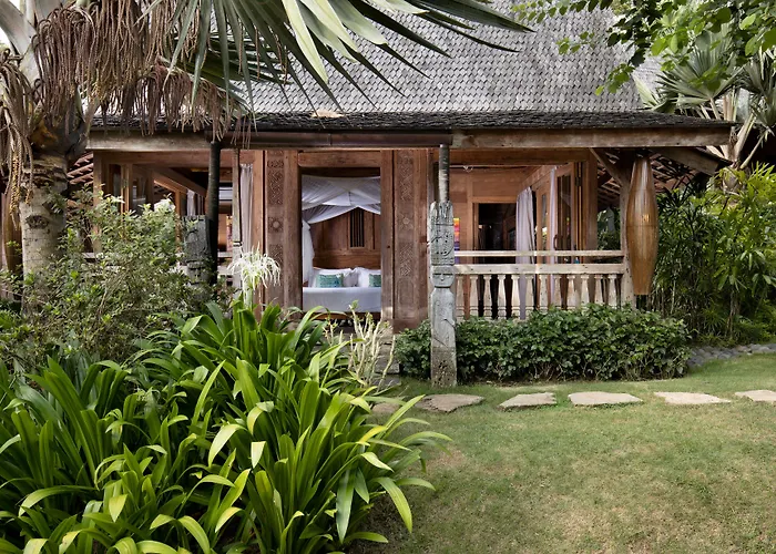 Resort Blue Karma Dijiwa